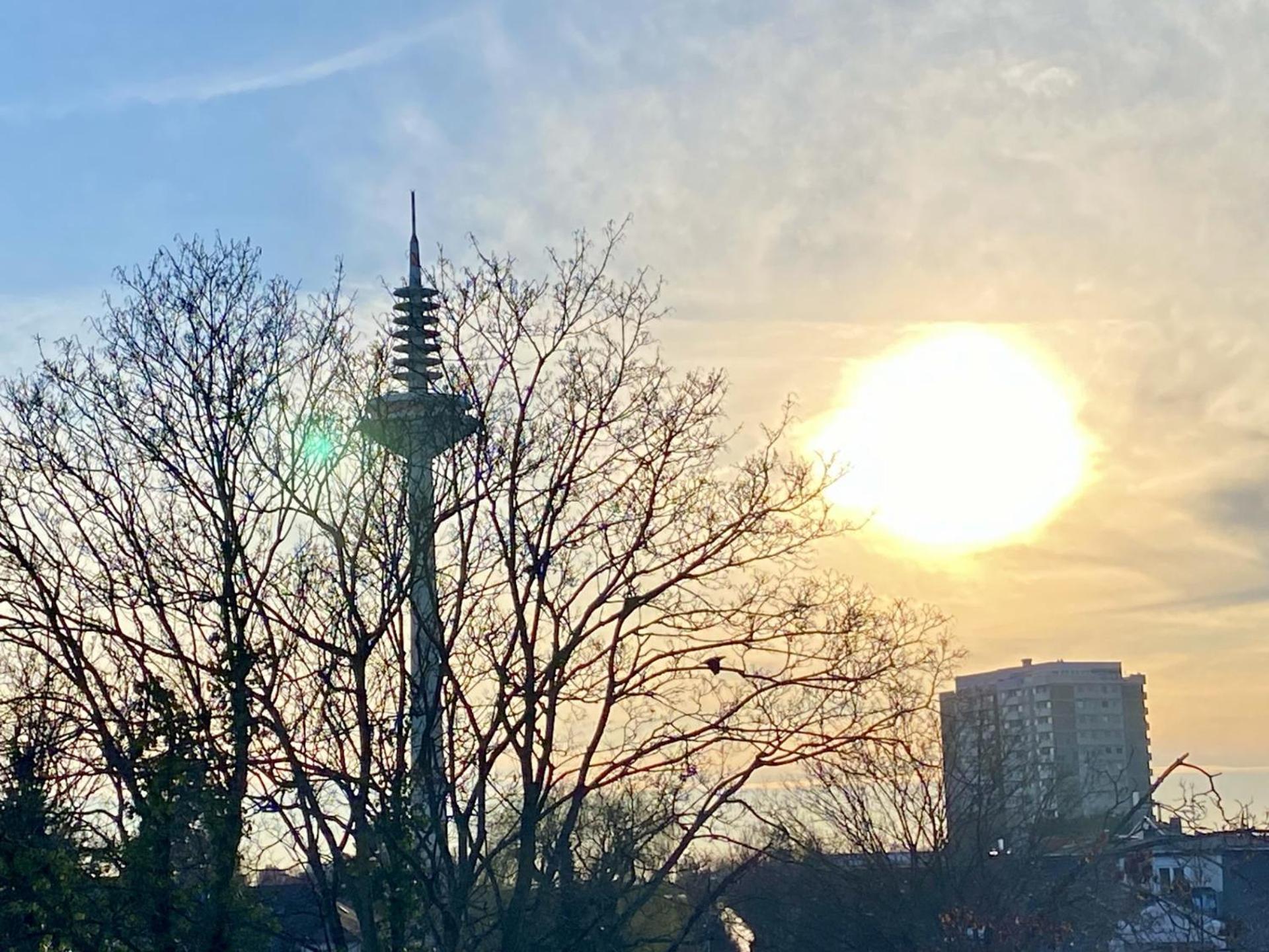 Schoenes Erwachen Im Frankfurter Penthouse *