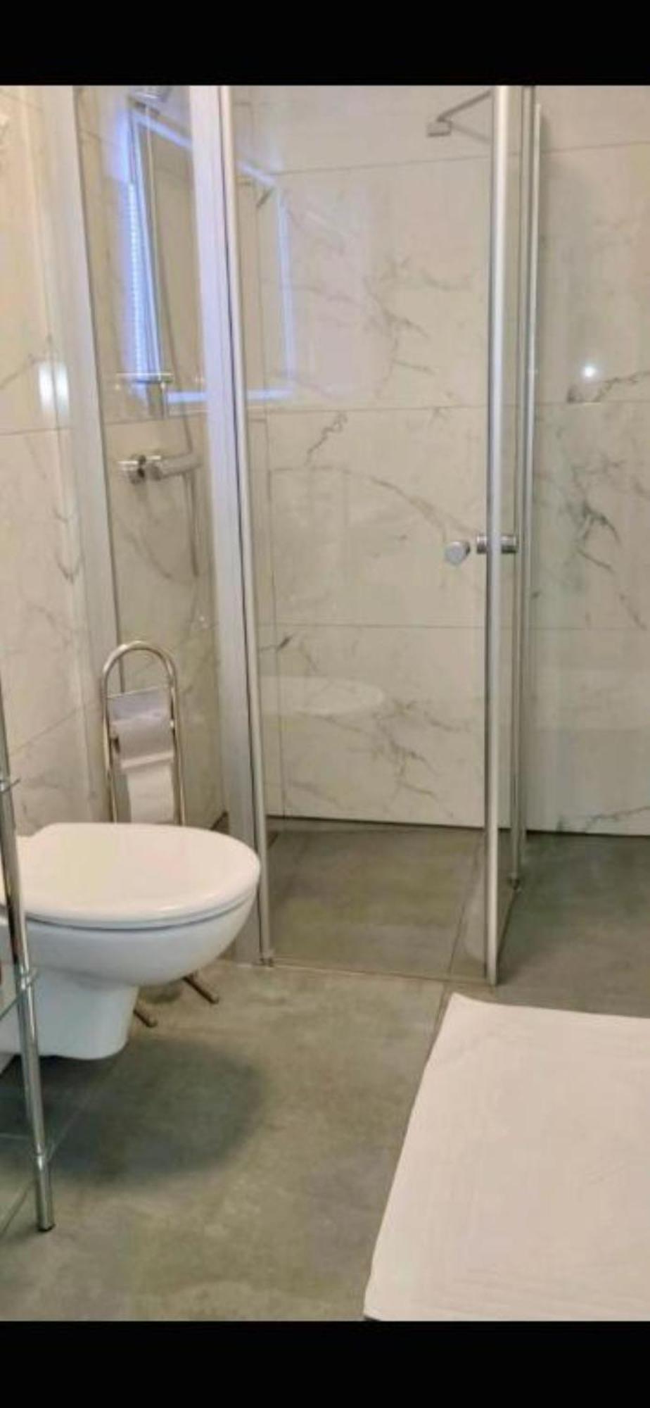 Schoenes Erwachen Im Frankfurter Penthouse * Frankfurt nad Menem