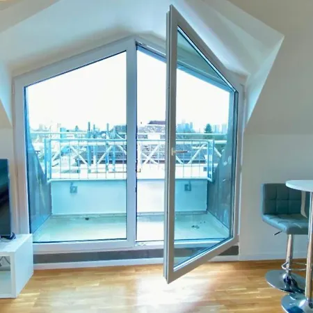 Schoenes Erwachen Im Frankfurter Penthouse Frankfurt am Main Exterior photo